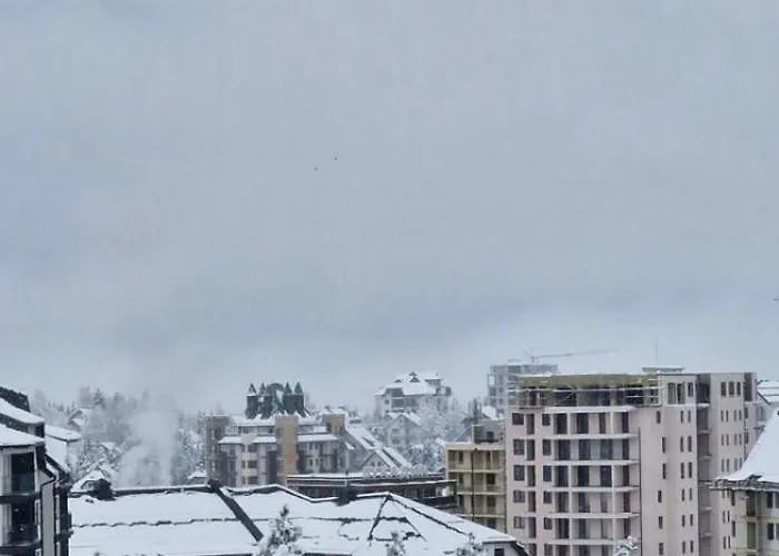 View With Free Garage Parking